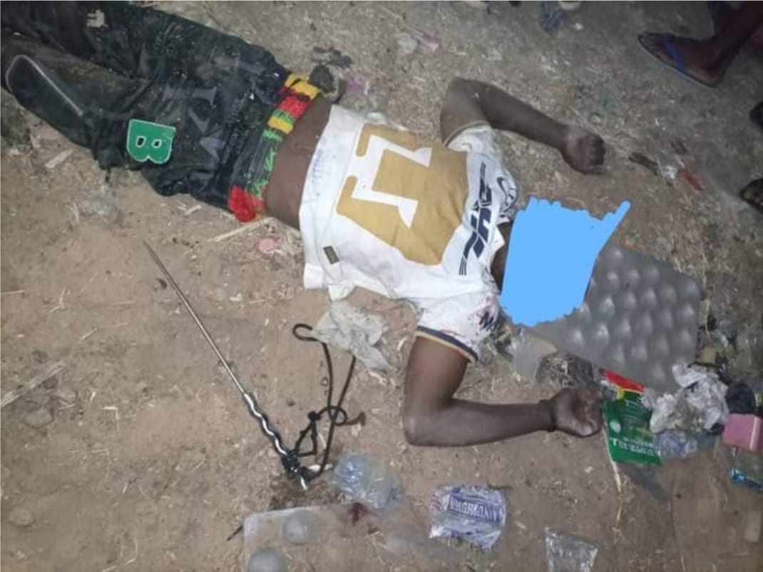 See How fleeing phone snatcher gets knocked down by car in Kano