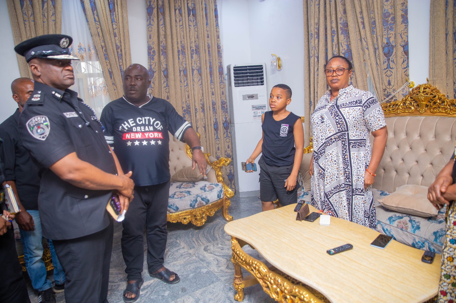 RIVERS CP VISITS FAMILY OF SLAIN CDC CHAIRMAN SAYS KILLERS WILL NOT GO UNPUNISHED