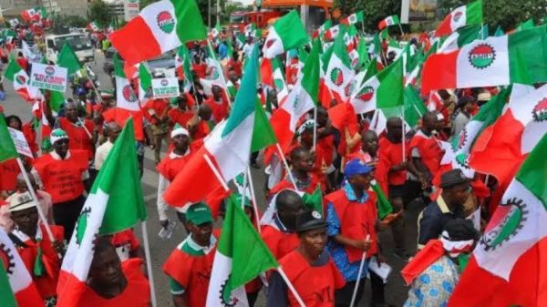 Nigeria public servants launch 3-day warning strike